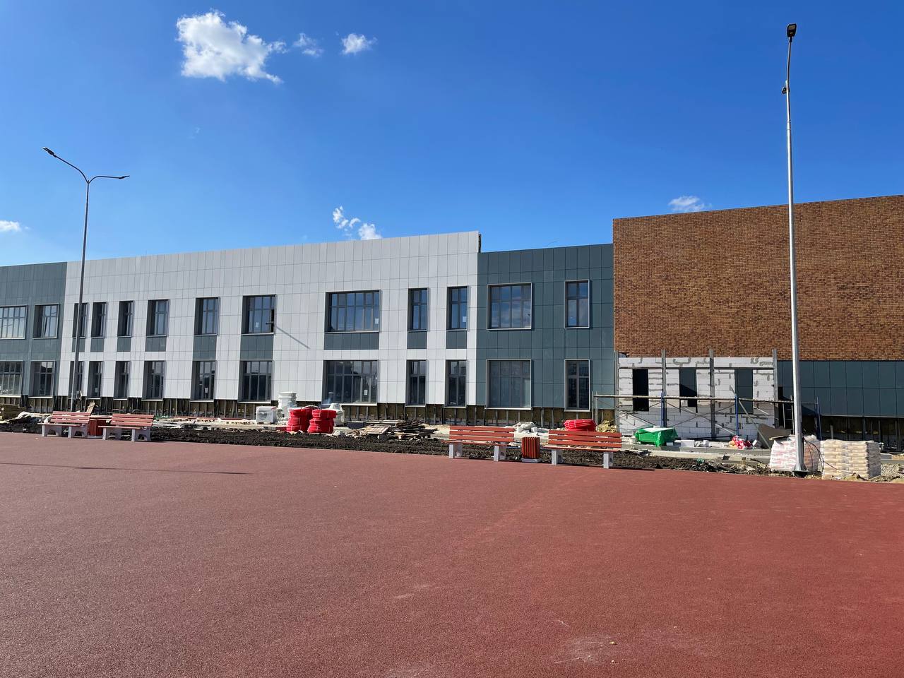 ���������� ������������ ����� � ����� �� 1550 ���� � ������� ������� ��������� ������������� ������������� � ����������� �������� ������