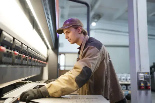 ��������� ������������� ����� ������������� � ������������� �������� ����������� 