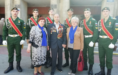 ���� �������� �� ������ ������ � �����-����������