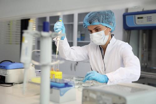 �� ����� � ������� ���������������� 99 ���������� COVID-19