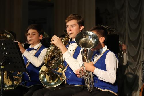 "� ��������� ���� ������..."