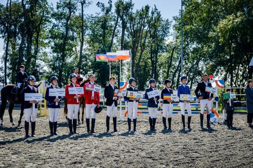 �����-���������� �������� "�������" � ������� ����� ������ ������� ����������� ��� ������