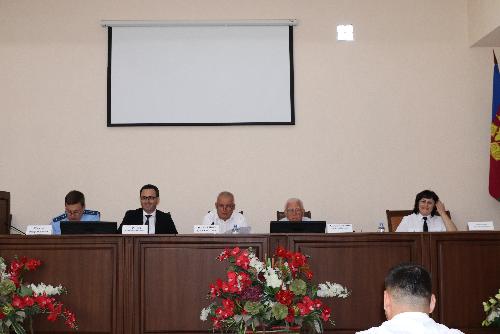 19 ������� 2025 ���� � 14:00 �����