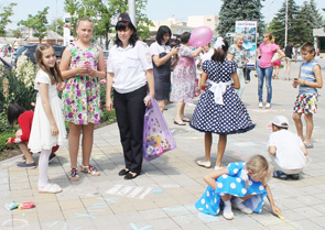 ����������