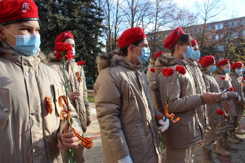 � ����� � 4 ������� ������� ������� �������� ����� �.�. ������