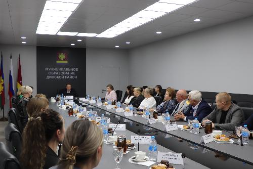 ��������� ��������� ���������� � �������� � ������� ������, �������� ��� ���������� ��������� ����� � ���� ����������� ������� ��������