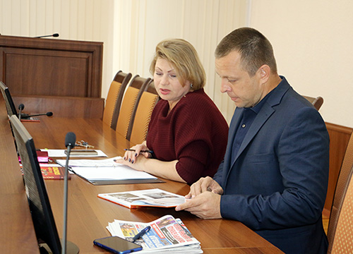 ������� ������� 100-����� ���������