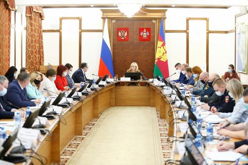 1,5 ������ ��������� ������� � ���������� ������ ����� �� ������ ���������