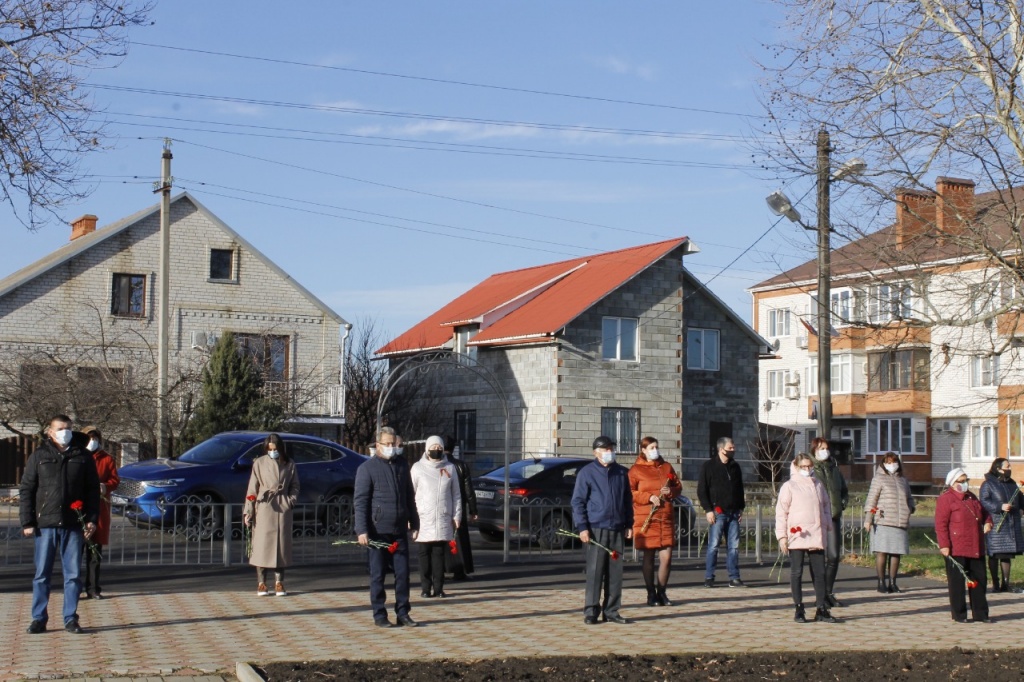 07ef63ab-5b15-426a-bef8-ccab7d5c3ed7.jpg