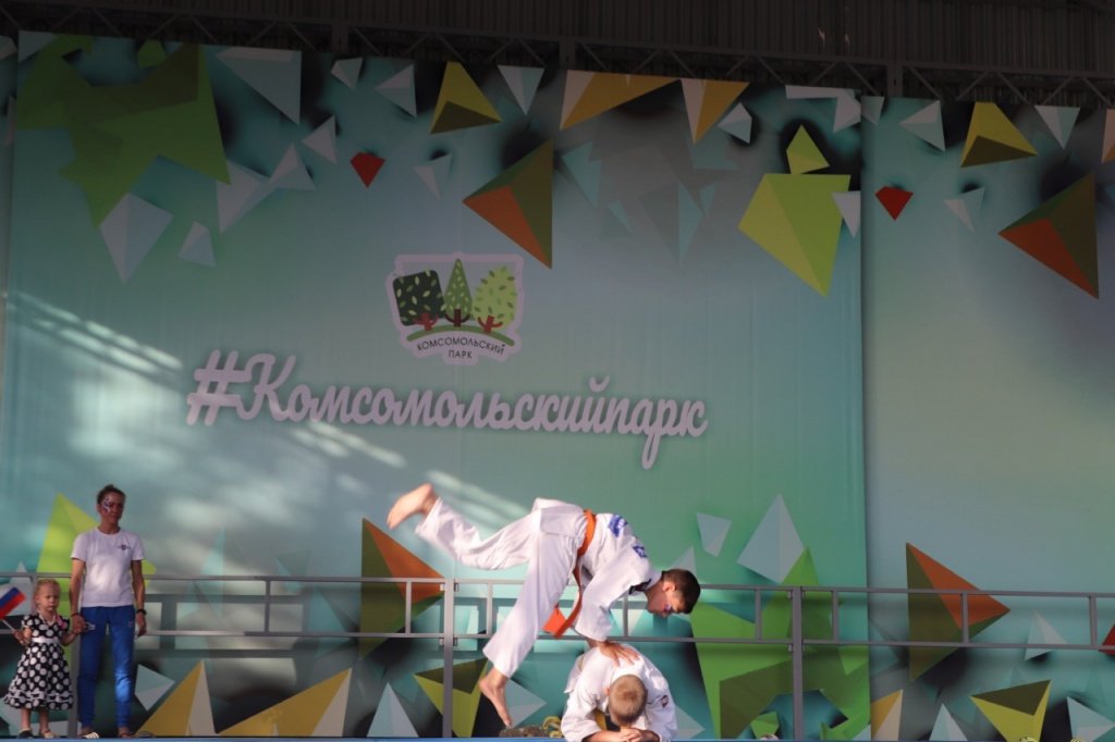 f80f381c-4ad3-45fd-85b7-db6c58f1996a.jpg